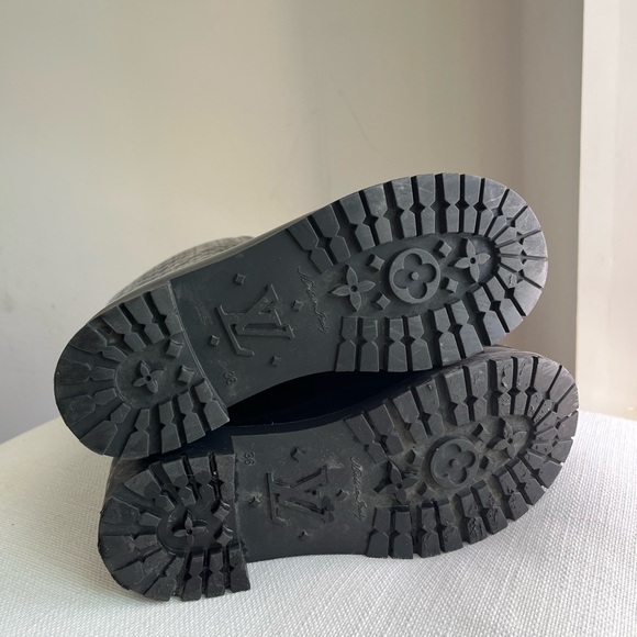 Louis Vuitton 36 Black Monogram Splash High Rain Boots - Picture 9 of 9